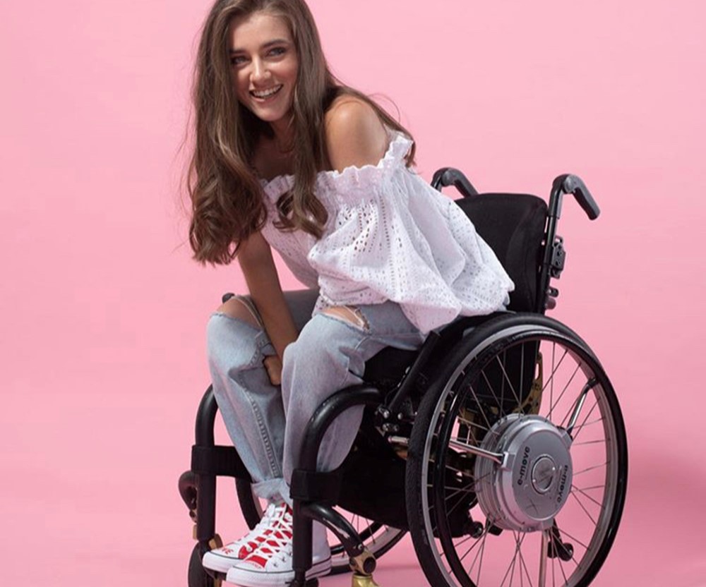 8bc289473d63a8340bb2ae59873ffcd752ae4d68.jpg